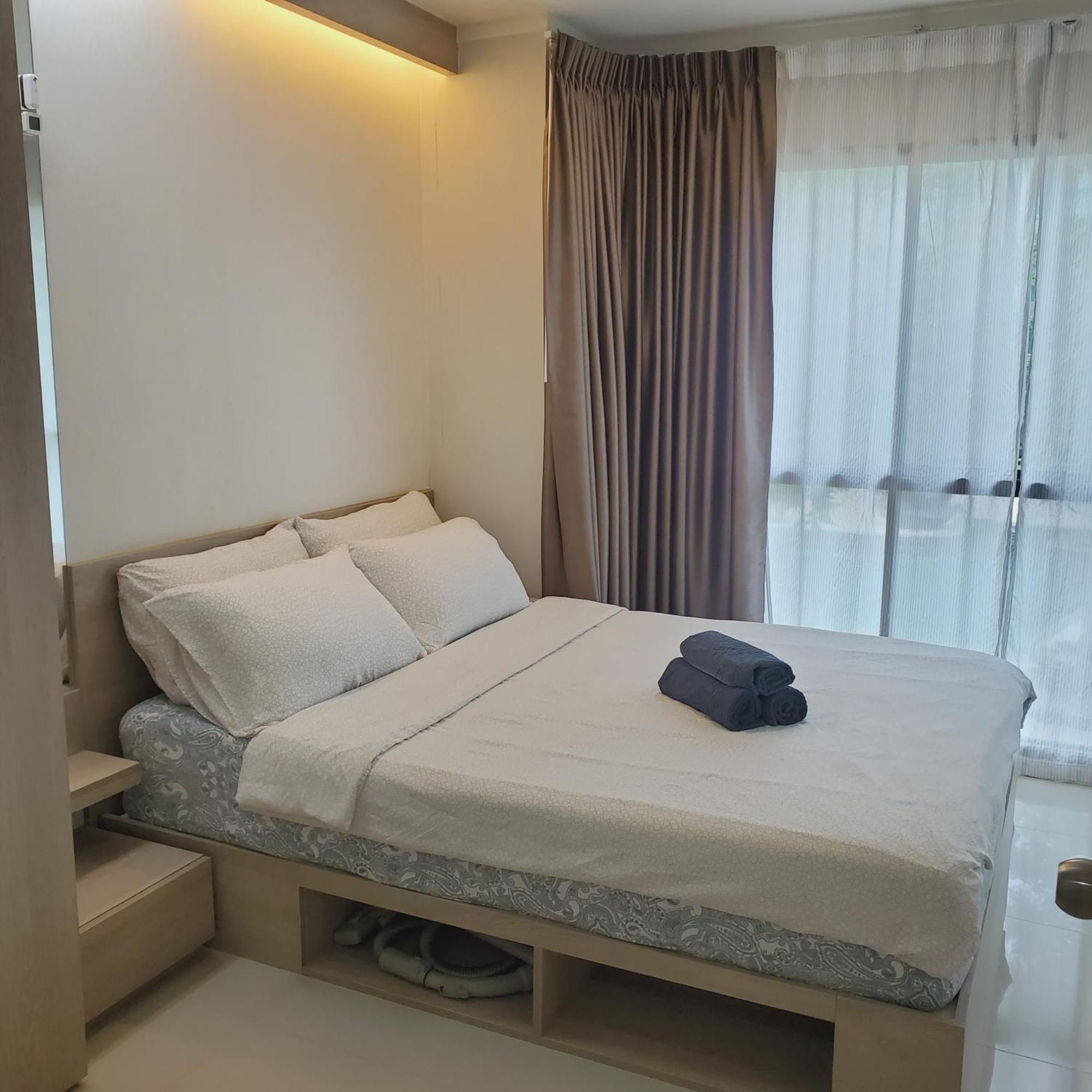 Apartment Lpn Beachfront Wifi 10 Meters To 1br ติดทะเล Cha-Am