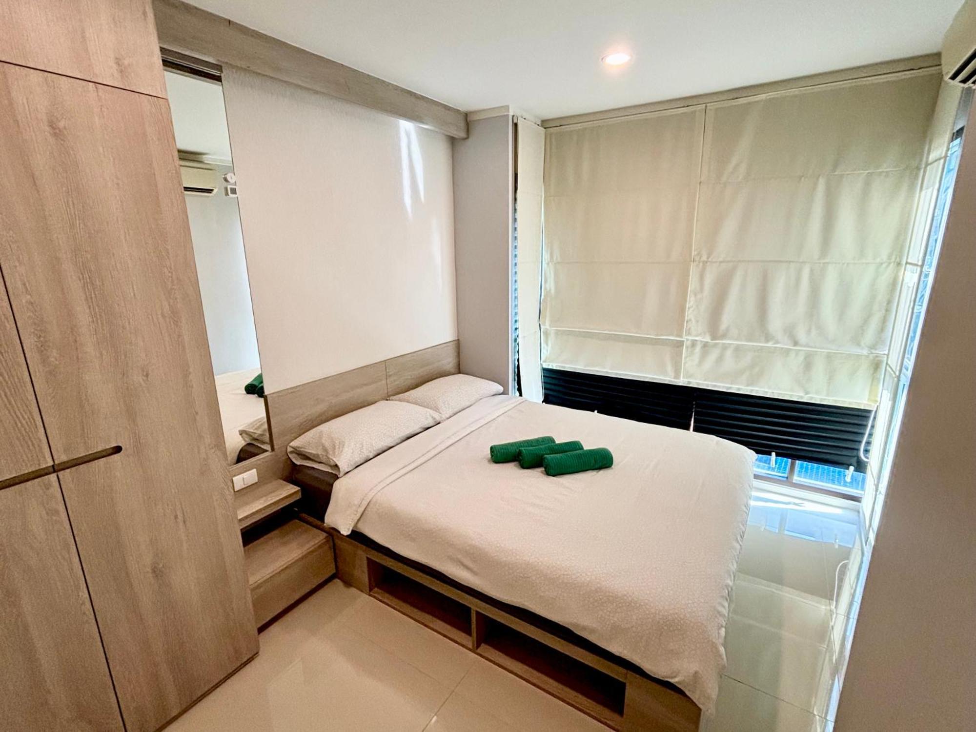 Lpn Beachfront Wifi 10 Meters To 1br ติดทะเล * צ'ה אם